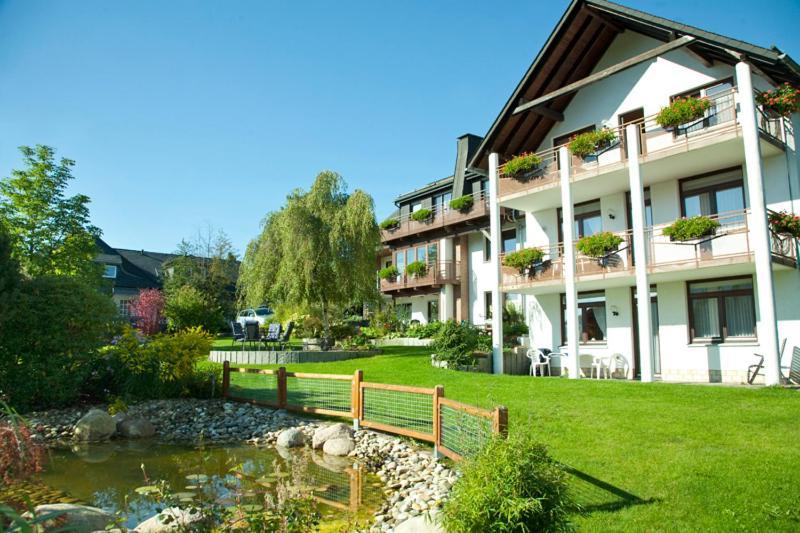 Haus Alexandra Inkl Meinecard Plus Виллинген Экстерьер фото