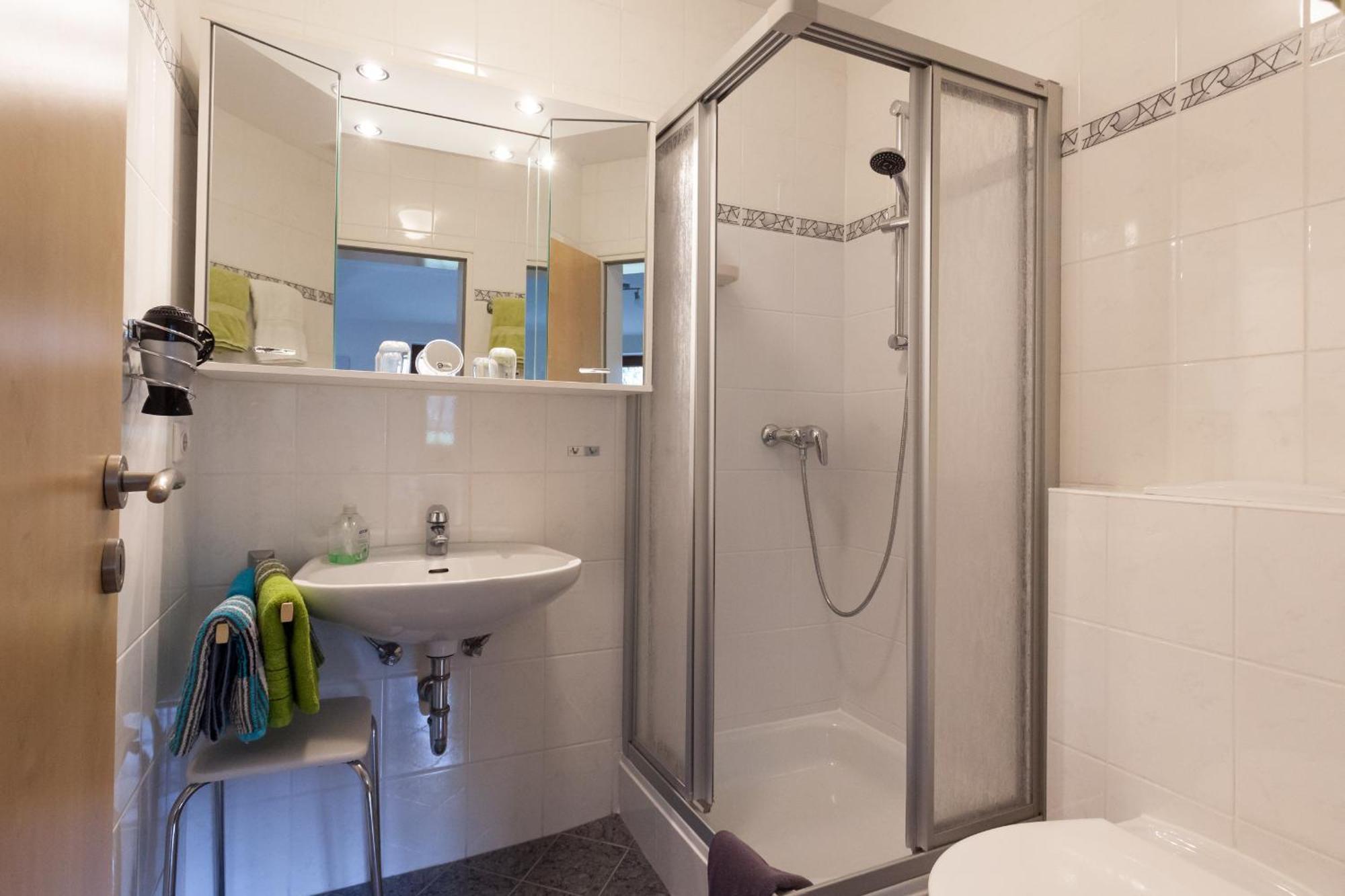 Haus Alexandra Inkl Meinecard Plus Виллинген Экстерьер фото